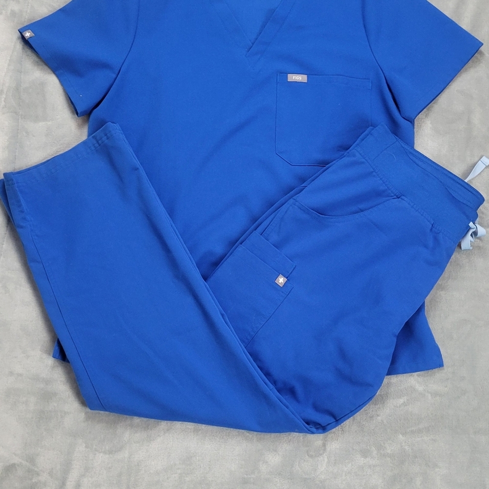 FIGS Technical Collection Scrubs SET Women Medium Petite Blue pants and MED top